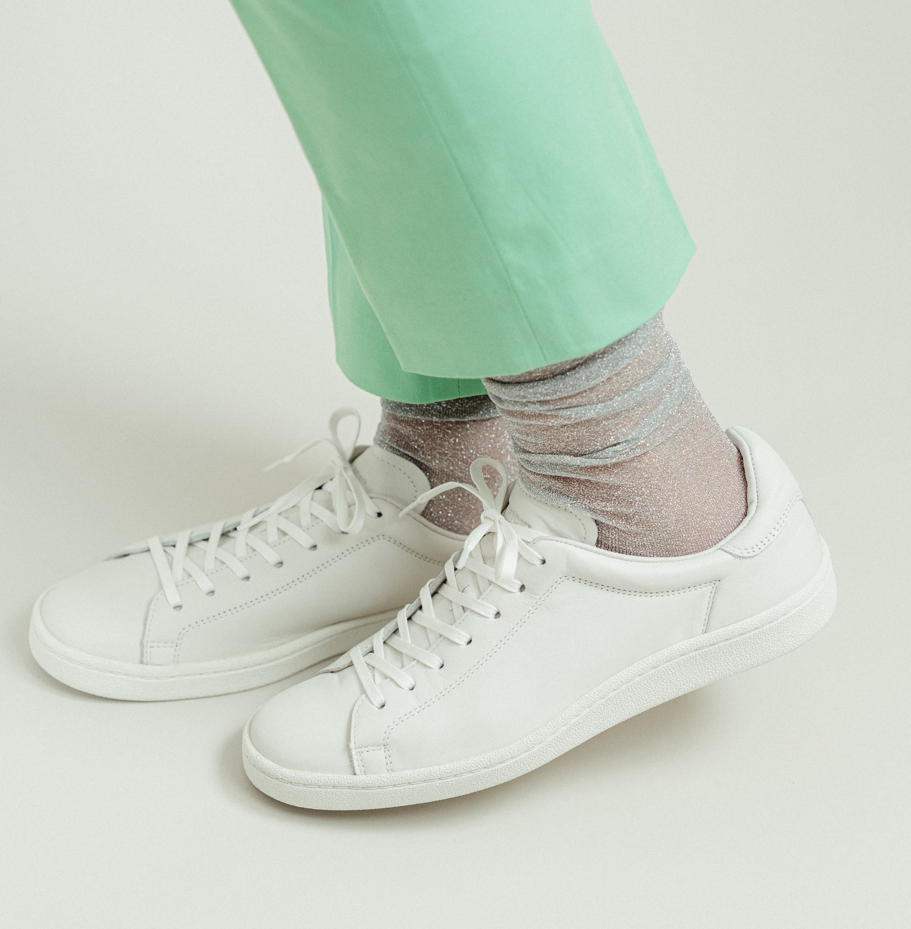 GW 通じ合う心 (白) 万能ホワイトシューズ👟「PUNCH-WP WHT」｜ショップブログ｜クオーツ